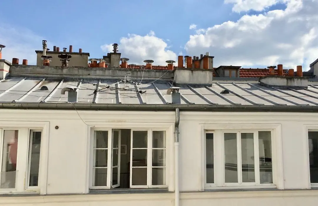 Cosy 25 Sqm Studio In Heart Of Paris-1