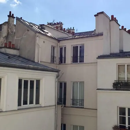 Cosy 25 Sqm Studio In Heart Of Paris-3